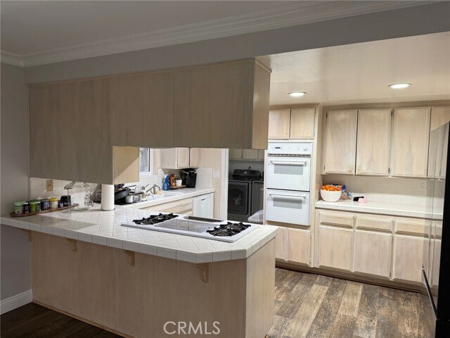 Building Photo - 1530 Robin Way