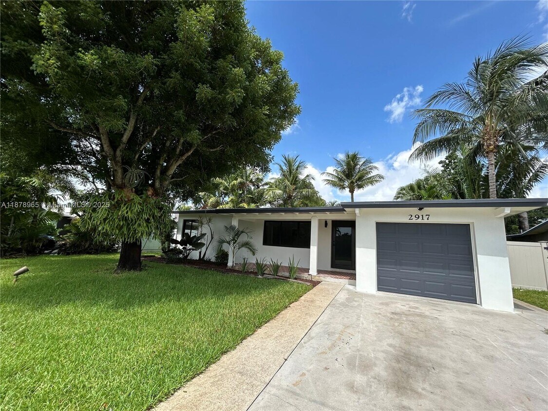 Primary Photo - 2917 NW 6th Ave