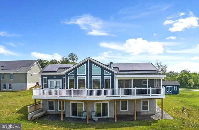 Building Photo - 150 Sunset Village Rd