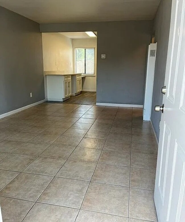 Building Photo - 3910 Pacheco Blvd