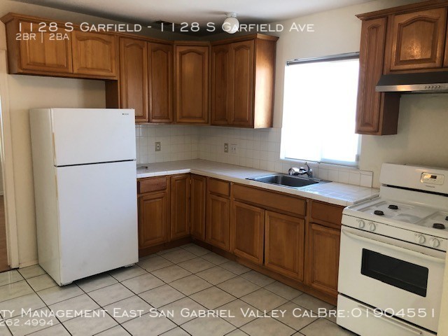 Building Photo - 1128 S Garfield Ave