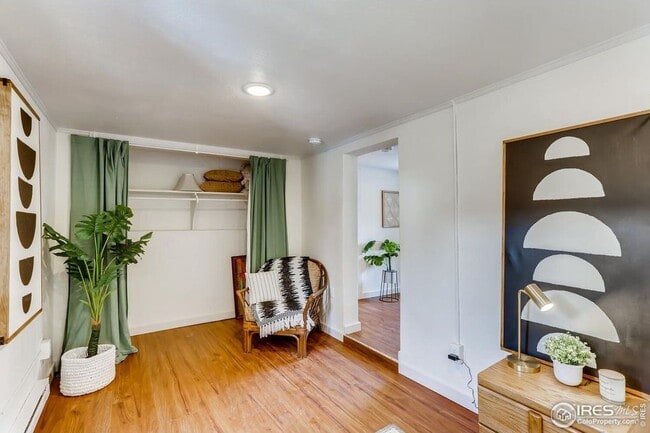 Building Photo - Canyon View