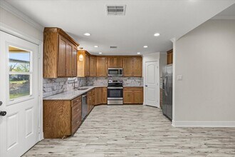 Building Photo - 13513 Anne Ln