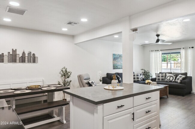 Foto del edificio - 3814 N 36th St