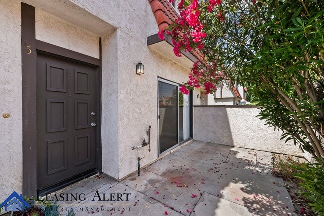 Building Photo - 27614 Nugget Dr