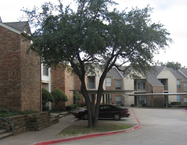 Building Photo - Forestwood on the Creek