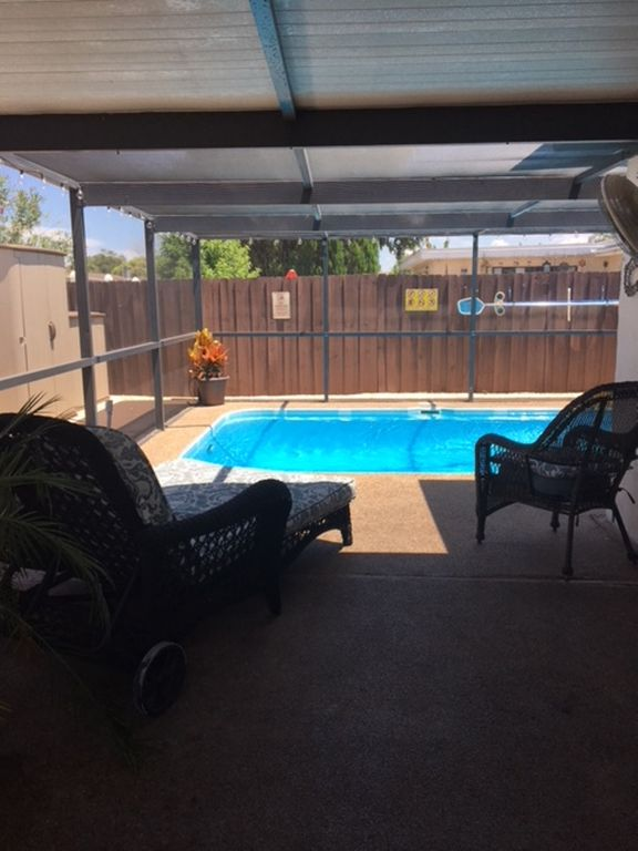 Foto del edificio - 9105 Sterling Ln