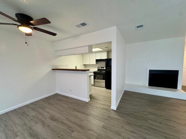 Building Photo - Chase Village Apartments