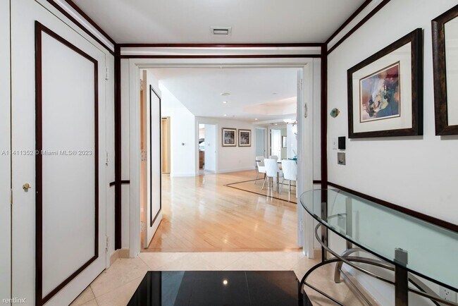 Foto del edificio - 3 br, 4.5 bath Condo - 19955 NE 38th Ct Ap...