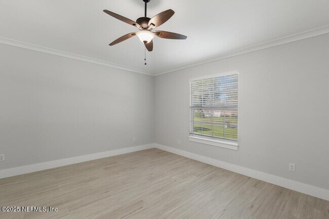 Building Photo - 744 Dewdrop Loop