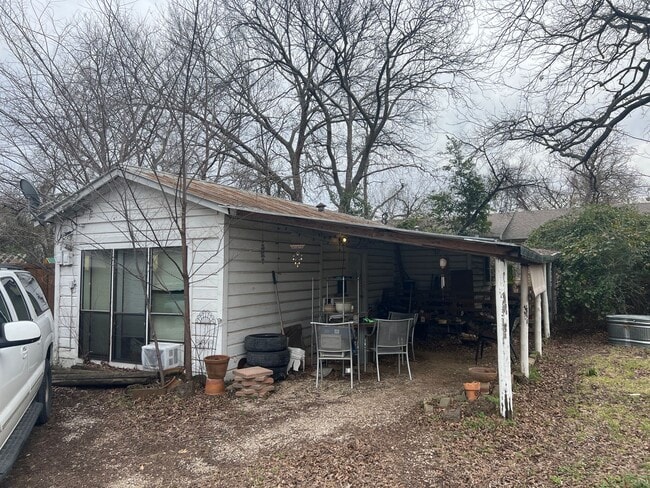 Photo - 110 Peach St Apartment