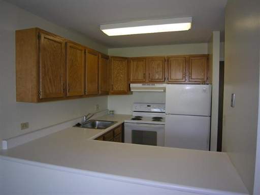 Building Photo - 5800 Oakwood Dr