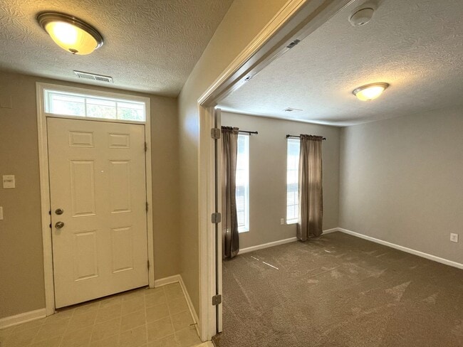 Building Photo - 5580 Crystal Falls St