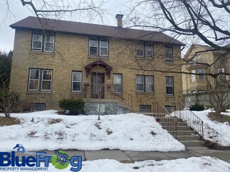 1040 S 19th St, Manitowoc, WI 54220 Condo for Rent in Manitowoc, WI
