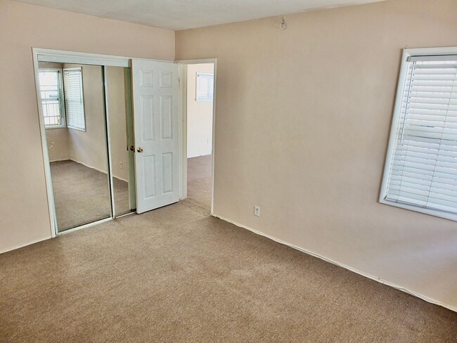 Foto del edificio - 3743 W 132nd St