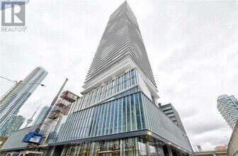 Building Photo - 138 Downes St