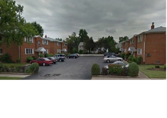 Building Photo - 767 Wehrle Dr