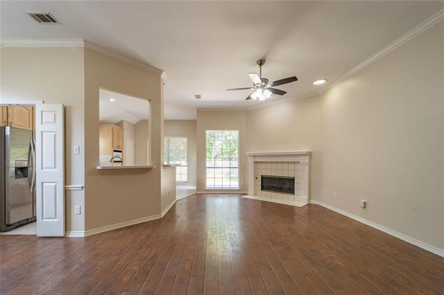 Building Photo - 904 Becker Dr