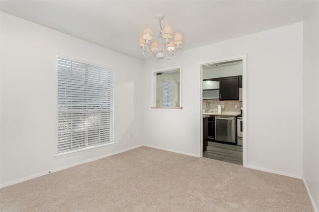 Photo - 6015 E University Blvd Apartment