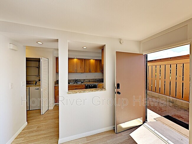 Foto del edificio - 94-391-391 Kaholo St