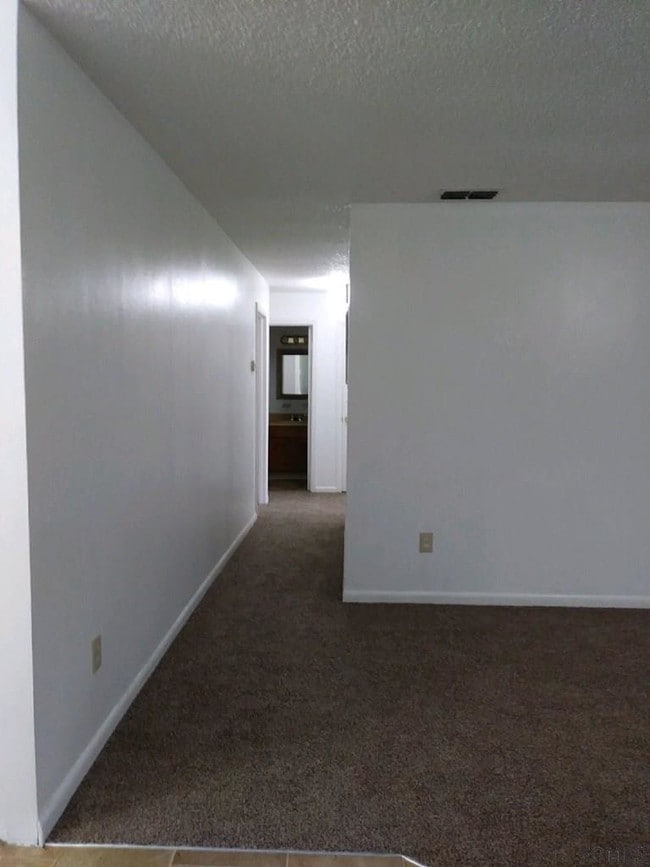 Building Photo - 16 Ewing St