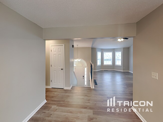 Building Photo - 141 Fairfax Dr