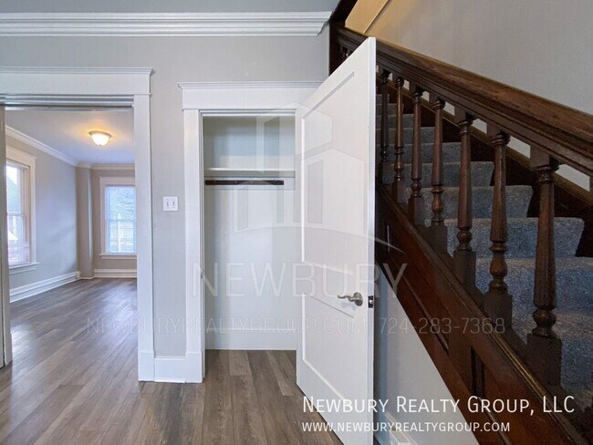 Foto del edificio - 313 Wilson Ave