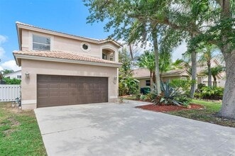 Building Photo - 5228 NW 112th Terrace