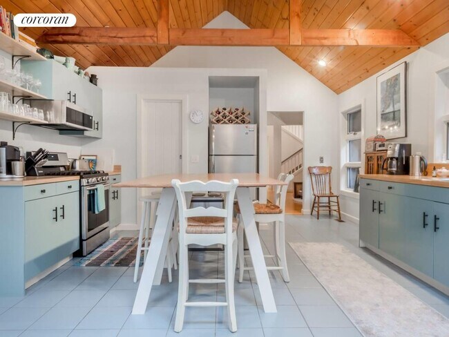 Foto del edificio - 38 Swamp Rd