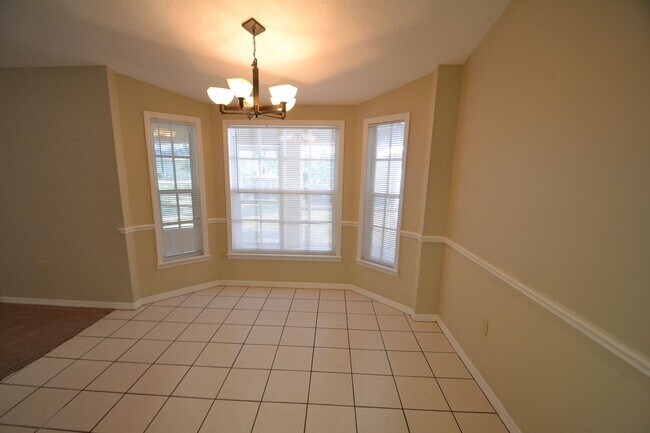 Foto del edificio - 5815 Buck Run Dr