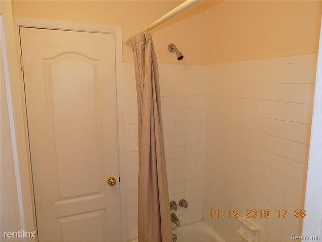Foto del edificio - 45250 Keding St