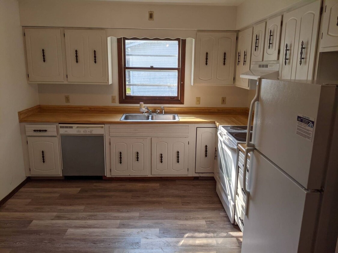 Primary Photo - 603/605 Gilbert Street