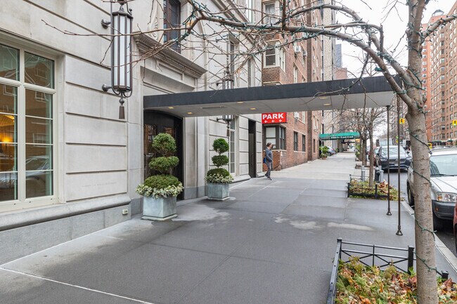 Foto del edificio - 20 E East End Ave