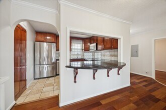 Building Photo - 709 Gale St