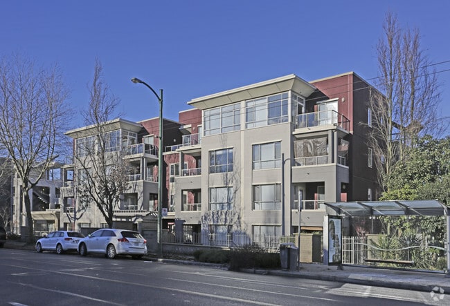 Building Photo - Point Grey Manor