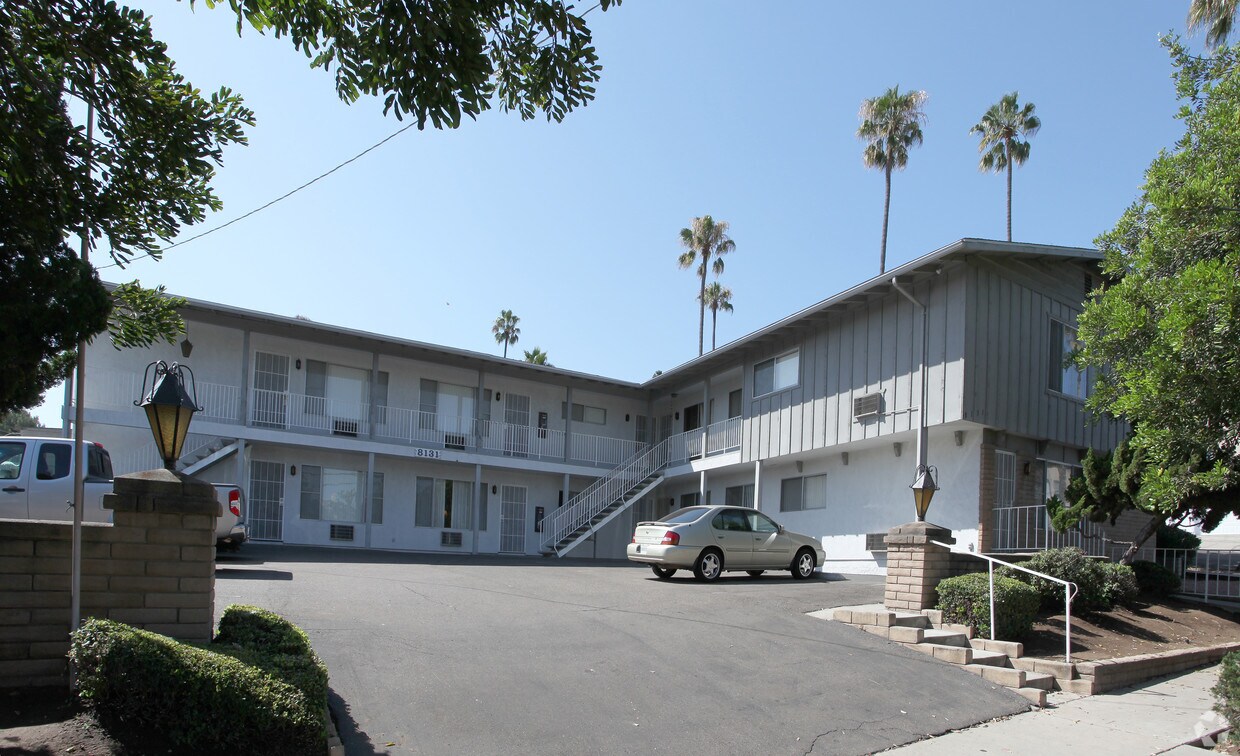 Foto principal - 8131 Lemon Ave
