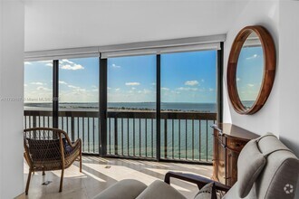 Building Photo - 2333 Brickell Ave
