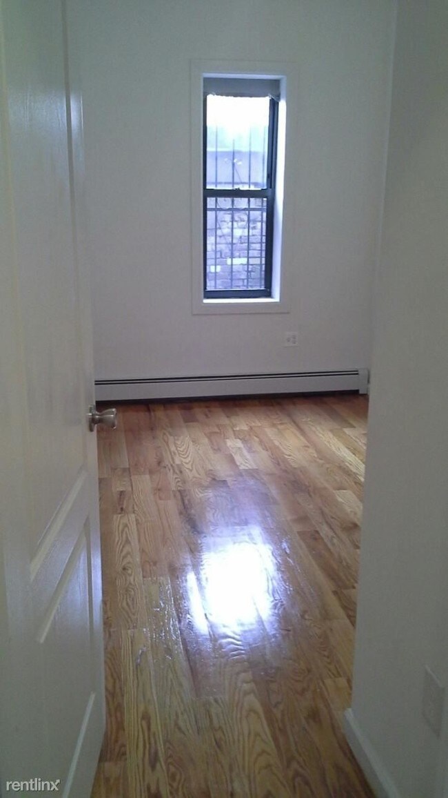 Building Photo - 693 Flatbush Ave