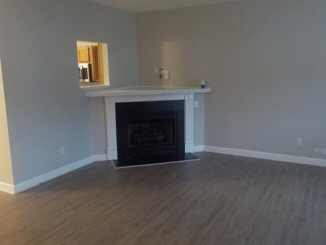 Building Photo - 5809 Neuse Wood Dr