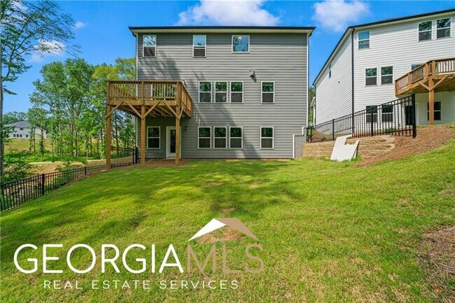Foto del edificio - 393 Magnolia Dr