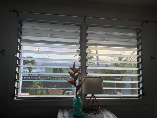 Foto del edificio - 324B Kalama St