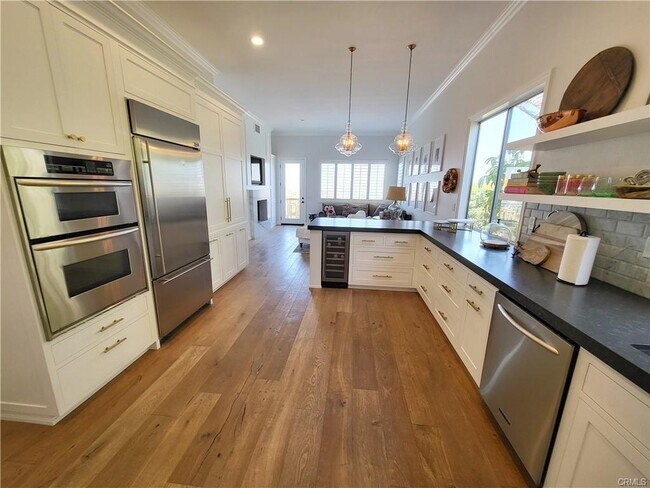 Foto del edificio - 6206 E Cliffway Dr