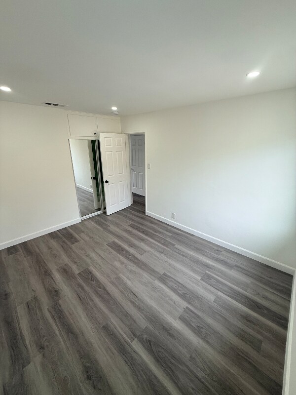 Building Photo - 9136 Clancey Ave