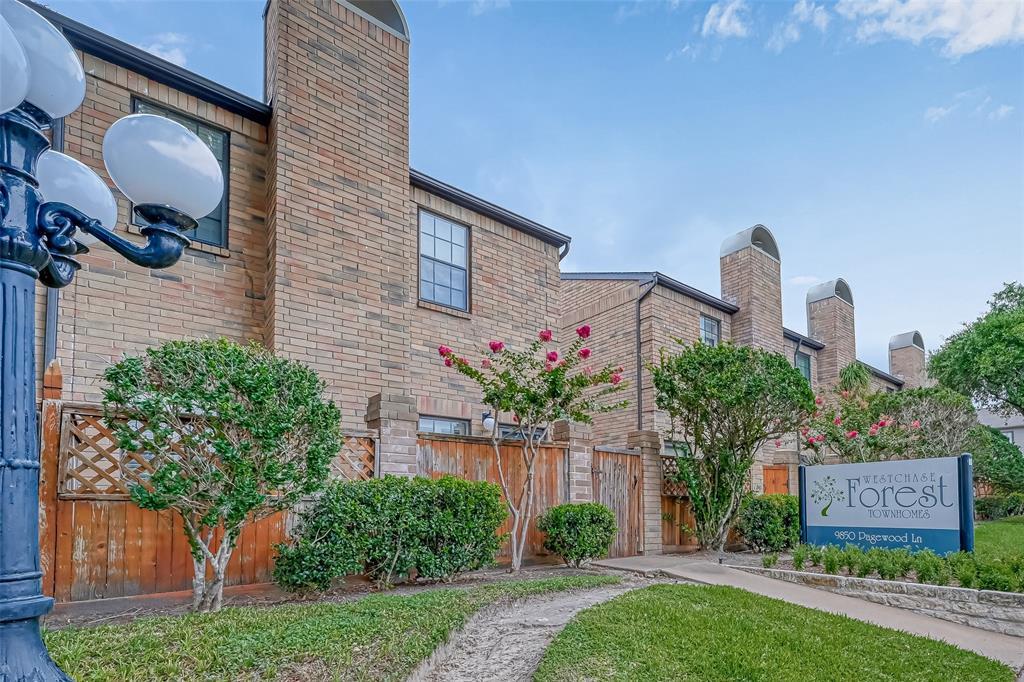 Foto principal - 9850 Pagewood Ln