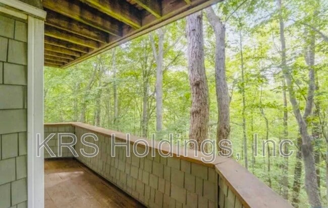 Building Photo - 1248 Clifden Green