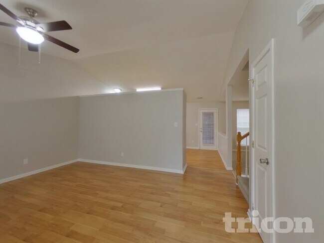 Foto del edificio - 7948 Travers Run Dr