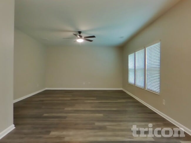 Building Photo - 10 Moonrise Crossing