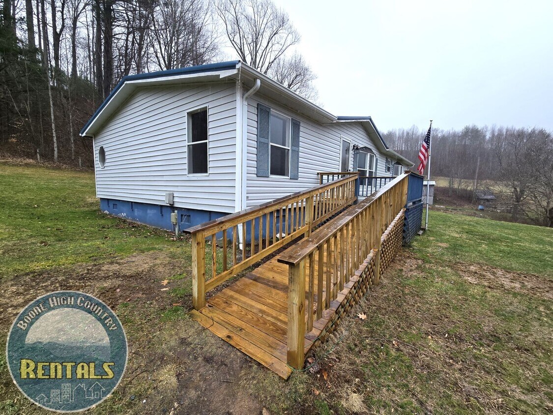 Primary Photo - Newly Remodeled 3 Bedroom in Trade, TN