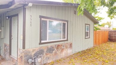 Building Photo - 9568 Phelan Cir