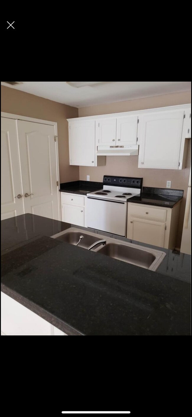 Building Photo - 1212 Prosperity Dr